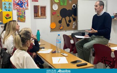 Formación sobre la Eliminación de Sujeciones: Avanzando hacia la Atención Centrada en la Persona